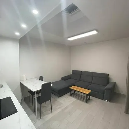 Maisonnette De 21m2 Plus Terrasse Апартаменты *